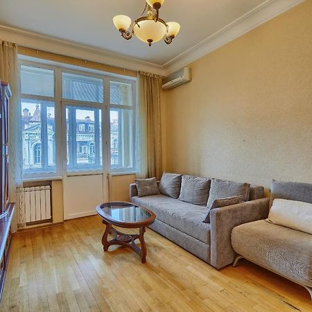 Apartment Near Lva Tolstoho Square Kiev Extérieur photo