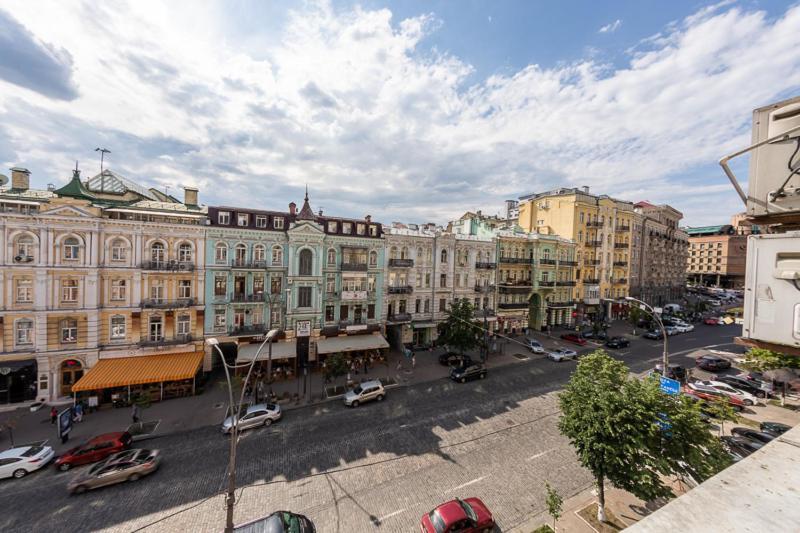 Apartment Near Lva Tolstoho Square Kiev Extérieur photo