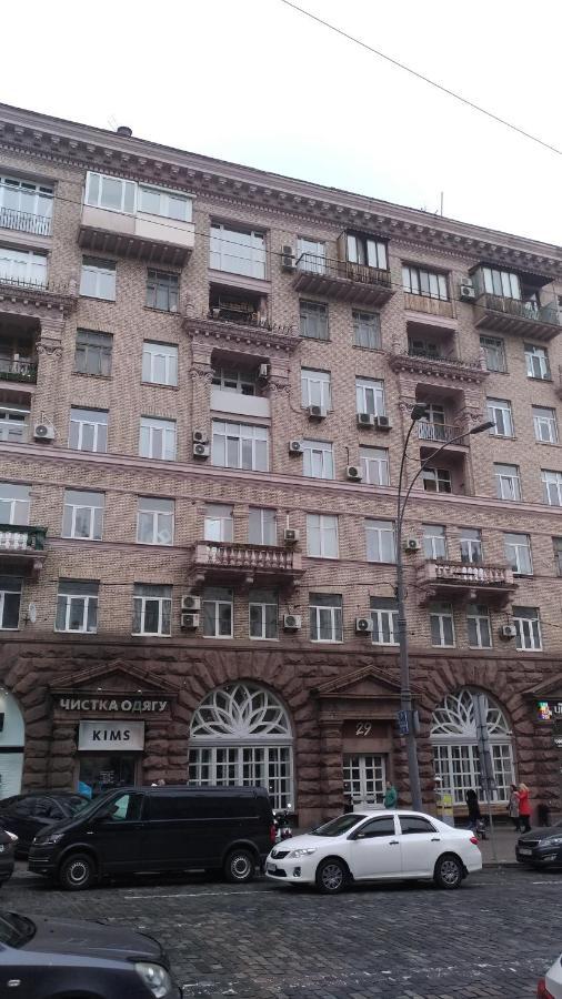 Apartment Near Lva Tolstoho Square Kiev Extérieur photo